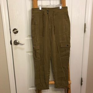 Sundance dark tan cargo pants, size 4 NWOT